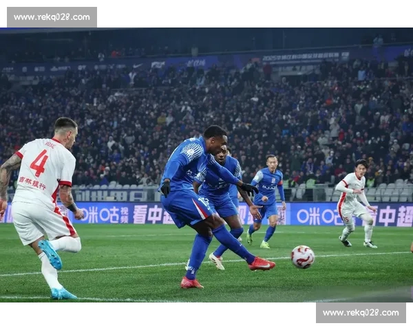 聚焦足球球队近期状态变化与战术表现深度分析报告及未来走势研判