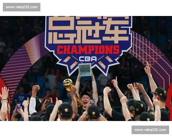 CBA激战全程直播精彩赛事实时回顾与球星表现分析